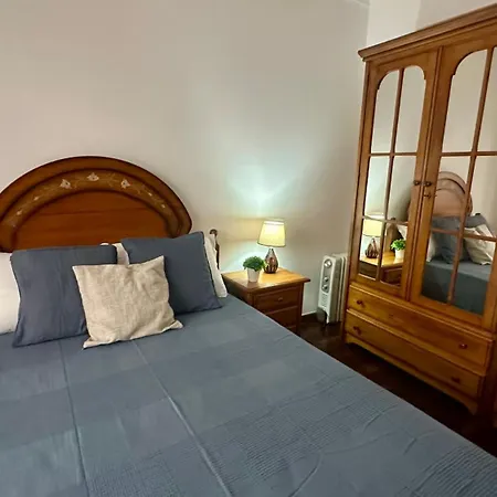 Apartment Kasa Kastelo By Ferias In Figueira